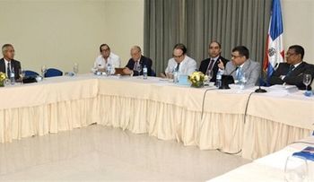 Comisión bicameral retornará 200 millones de pesos al TC
