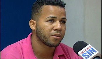 Padres de empresario asesinado en Santiago rechazan versión de esposa occiso