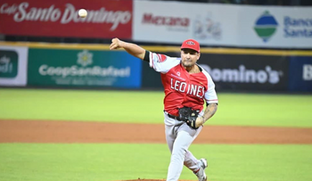 Leones ganaban 1-0 antes de suspensión por falla eléctrica