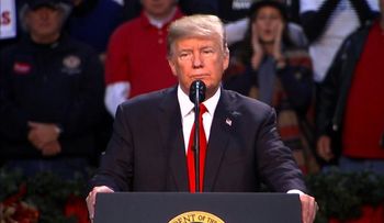 Los senadores Cory Booker y Jeff Merkley  piden renuncia de Trump por acusaciones de agresión sexual y acoso