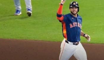 Jeremy Peña conecta cuadrangular y sencillo; Devers jonrón 23 y Sandy Alcántara lanza brillante