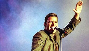 Ricky Martin dice se sintió más cerca de Dios cuando salió del armario
