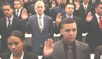 27 dominicanos se gradúan de policías en Nueva York