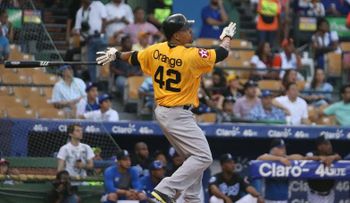 Dramáticos triunfos para el Licey y las Águilas; Leones vencen EO