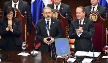 Cada 27 de febrero, Danilo Medina convierte a República Dominicana en una nueva Zuiza