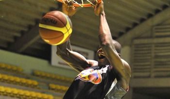 Reales superan a los Leones