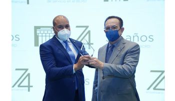 BCRD realiza un acto de reconocimiento al personal de la institución con 20, 25, 30 años o más de antigüedad