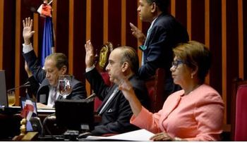 Gobierno somete bonos de deuda pública por RD$190 mil MM; buscan vender empresas por US$1.5 mil millones