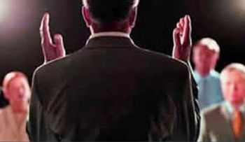 Pastor de iglesia tuvo sexo con feligreses sin decirle que tenía sida