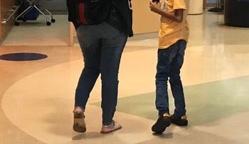 Le detectan tumor maligno a hijo de Jandy Ventura, y recibe quimoterapias en EEUU 