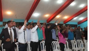 Trajano juramenta decenas dirigentes del PRSC que pasaron al PRI