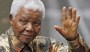 Nelson Mandela es capaz de "sentarse", según su hija menor