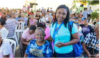 Supérate entrega bono a más de 2,000 familias en Puerto Plata