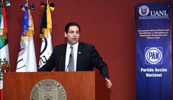 García plantea compromiso entre aspirantes