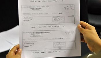  CP del PLD reunido a puertas cerradas para conocer denuncias de irregularidades votaciones del domingo 