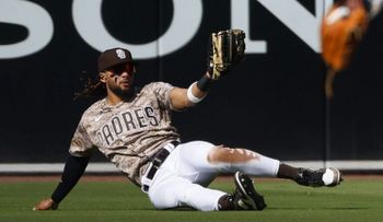 Fernando Tatis Jr. podría ser movido al jardín central 
