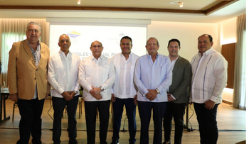 Mescyt lanza 5,000 becas de inglés para impulsar empleo en turismo