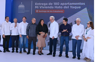 Abinader inaugura proyecto habitacional en Hato del Yaque