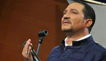 Frank Reyes se autoproclama el mejor del género, y dice está más pegado que Romeo 