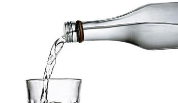 La botella que se llena de agua sola
