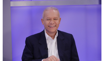 Rafael Núñez pospone lanzamiento de su nuevo libro