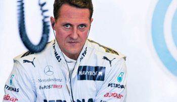 Schumacher reacciona a las voces y establece contacto visual