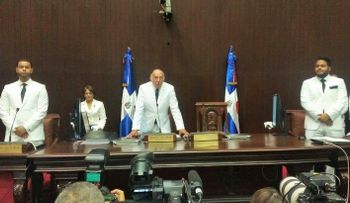 Fidelio Despradel declina juramentar a Lucía Medina por ser hermana del Presidente