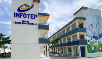 Ministro destaca talento emprendedor de universitarios dominicanos