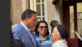 George Álvarez denuncia malas condiciones en edificio de El Bronx