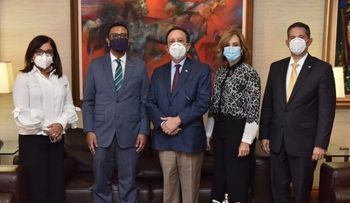 Gobernador del BC, Valdez Albizu y embajador Reino Unido se reúnen para promover alianzas