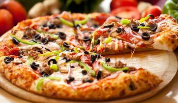Doctores advierten del peligro de cenar tarde