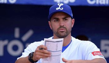 Luis Urueta será entrevistado por Boston para el puesto de dirigente