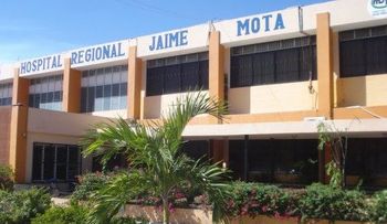 Ingresan nuevamente en hospital niño nacido con microcefalia