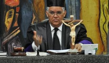Aplazan conocimiento recurso ante dictamen archivó querella contra Vicepresidenta