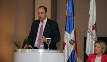 Ministro de Industria y Comercio sostiene comercio exterior es indispensable para generar crecimiento económico y social sostenible