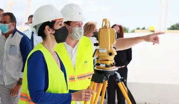 Primera dama y ministro de la Vivienda dejan iniciada la construcción de la Unidad de Oncopediatría del INCART