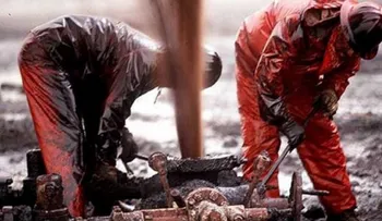 El petróleo de Texas baja a 43,03 dólares y cae durante la semana un 6,2 %