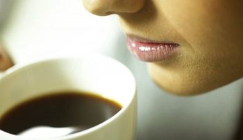 La cafeína puede causar un aborto