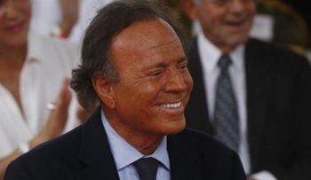 Julio Iglesias: Sigo siendo un guerrillero de la vida, de principio a fin