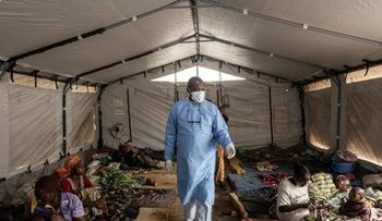 Un año después de la alerta sanitaria, la epidemia de mpox sigue preocupando en África