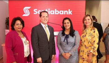 Scotiabank agasaja a sus clientes de sucursal Sambil
