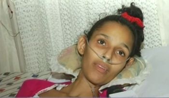 Familiares de joven con cáncer de colon pide ayuda económica