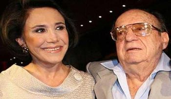 Doña Florinda ataca camarógrafo en homenaje a Chespirito (Video)