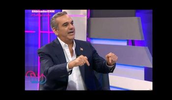 Abinader mostró una actitud de "gallo" durante entrevista con Mariasela, y aparentemente solo quería preguntas complacientes 