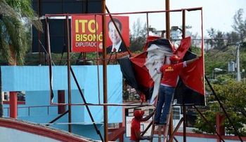 Ito Bisonó llama aprobar Ley de Partidos y retira propaganda política