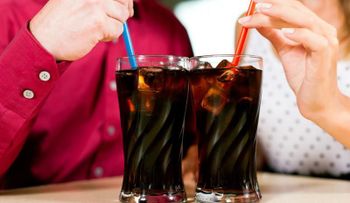 Confirmado por un nuevo análisis: Dos latas de refrescos pueden causar diabetes