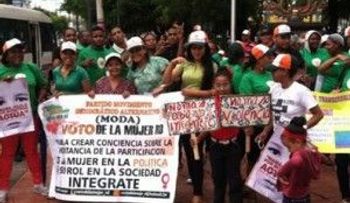 Mujeres del partido Moda rinden homenaje a las Hermanas Mirabal 