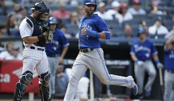 Toronto gana serie en NY por primera vez en 2 años 