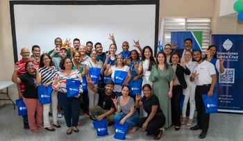 Banco Santa Cruz impulsa educación financiera inclusiva