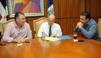 Domínguez Brito se reúne con Patronato Nacional de Ganaderos